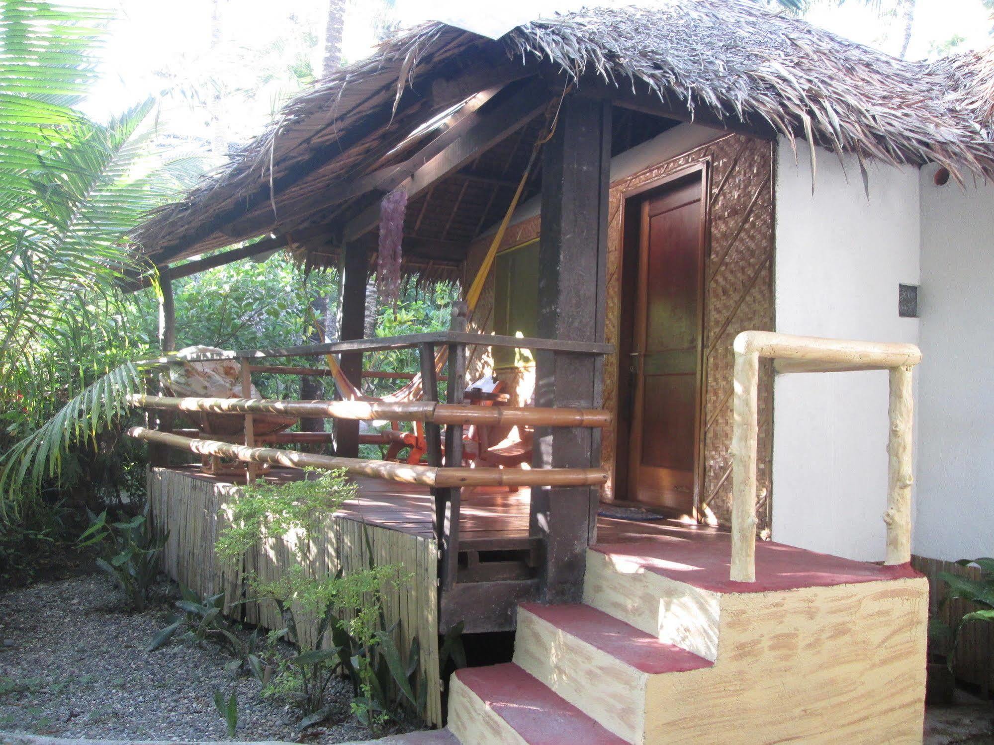 Bamboo Bungalows Resthouse Balabag  Exterior photo
